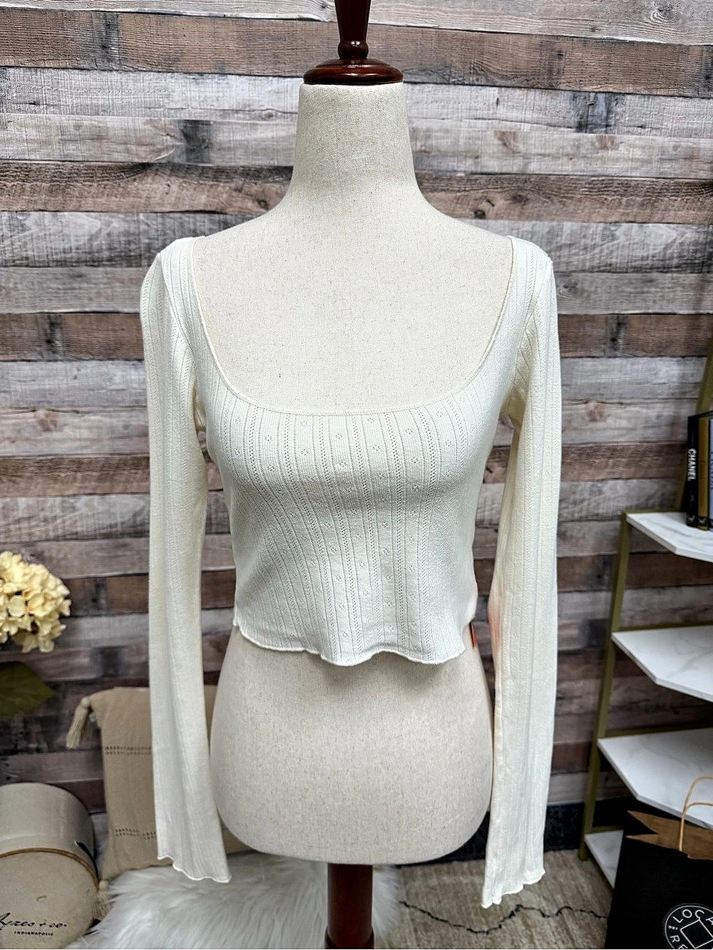 Brandy Melville cream long sleeve crop top S